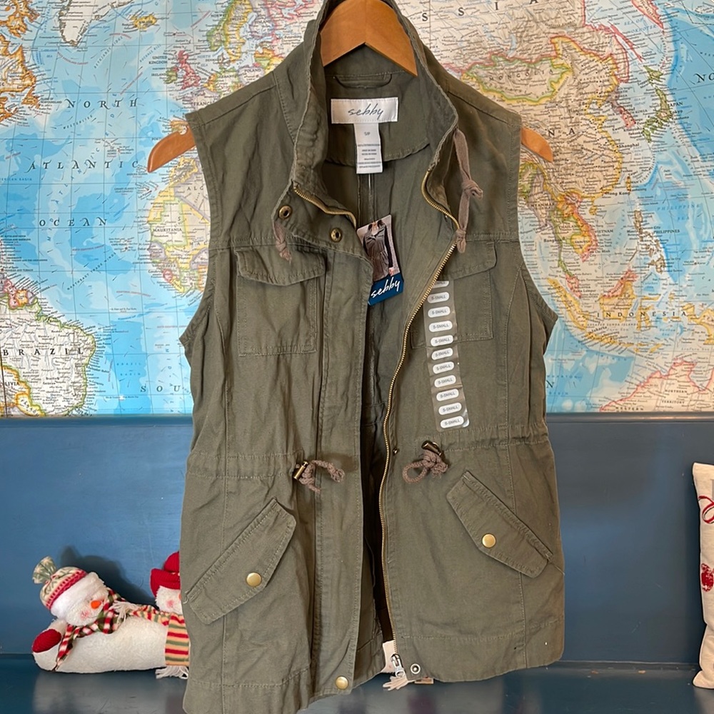 Sebby olive cinch-waist vest. Women’s small. Brand new with tags.